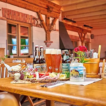 Happinger Hof 3*