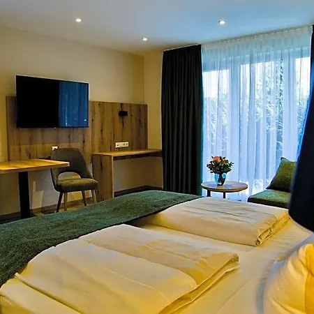 Happinger Hof فندق روزنهايم